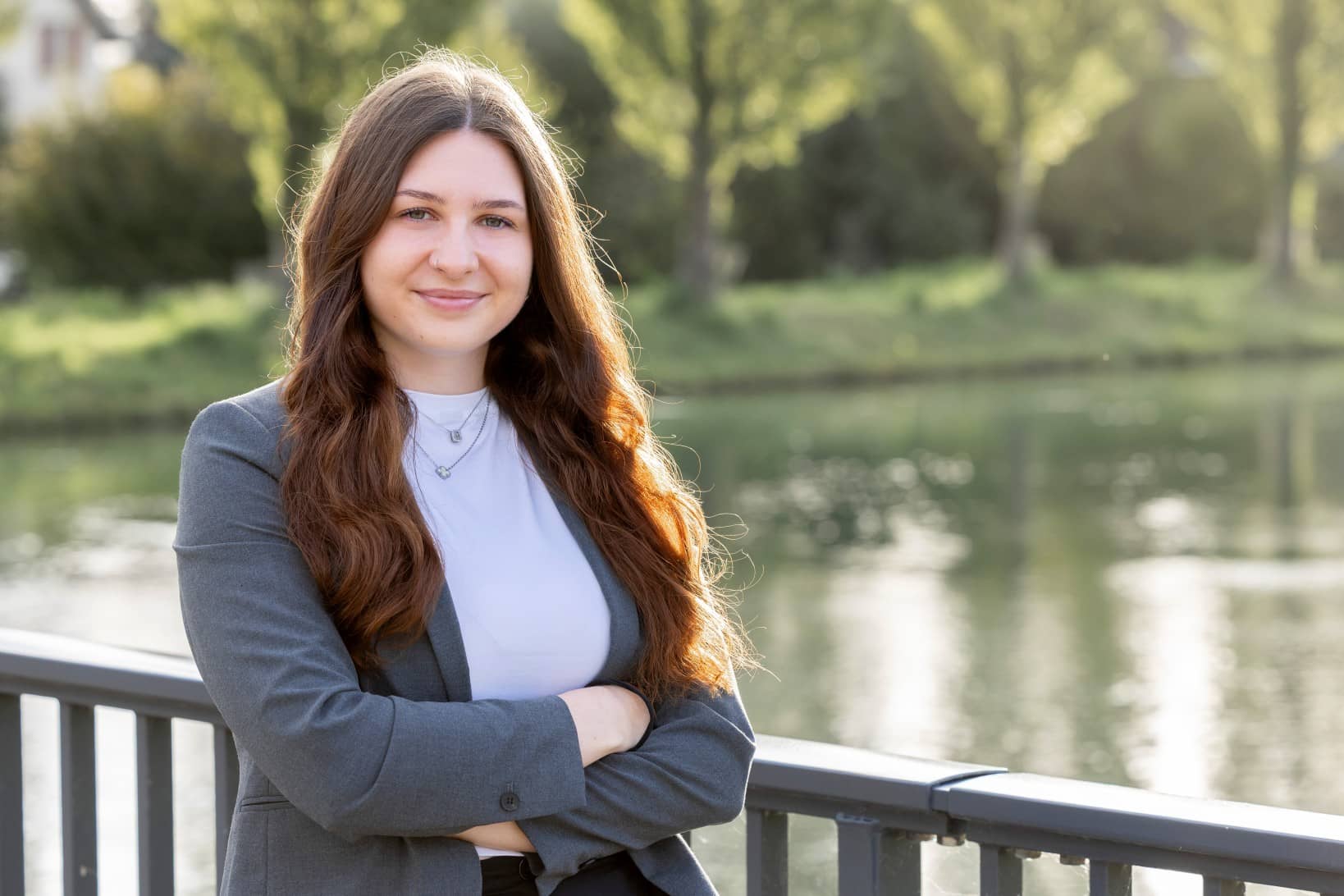 Janina Senn — Zert. Sachbearbeiterin Treuhand STS
